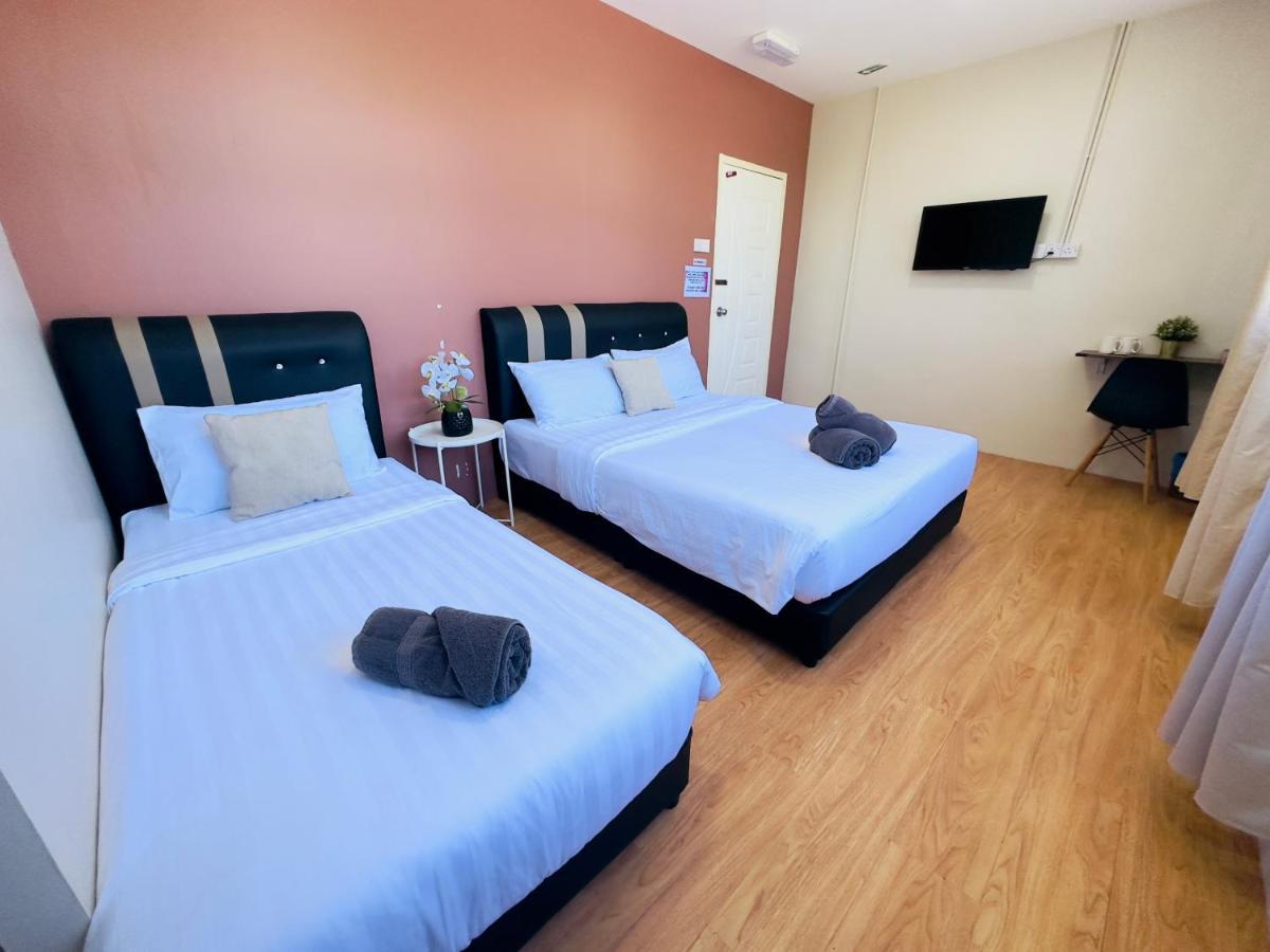 Familia Motel Kangar Buitenkant foto